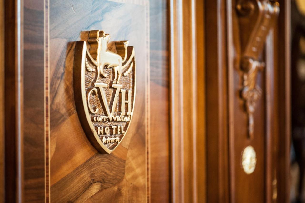 Hotel Corte Vecchia San Prospero ภายนอก รูปภาพ